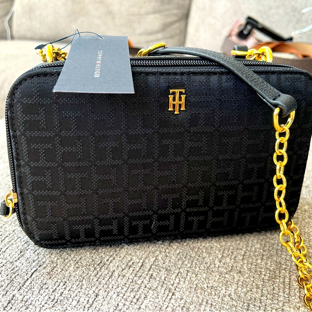 Tommy Hilfiger crossbody bag